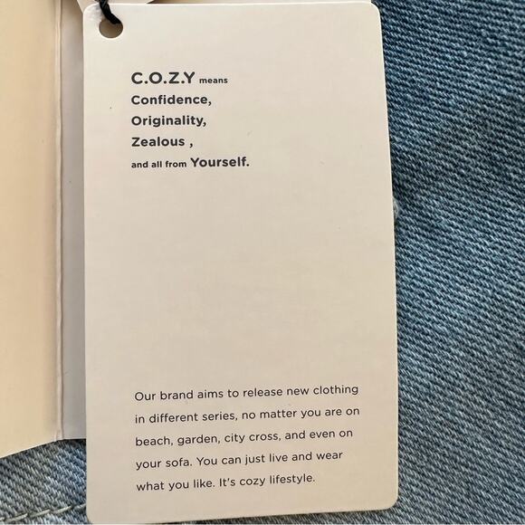 C.O.Z.Y. Jeans Light Wash Button Fly High Rise Straight Leg Jeans Size 6 NEW - Picture 11 of 12